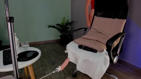 Snapshot of lynnsam_ chatting on February 2025 04:59:01 AM lynnsam_ online show from February 2025 04:59:01 AM