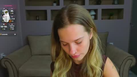 Lynn online show from September 2025 06:02:02 PM