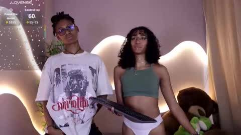 Lynx and Sun  online show from January 2026 06:54:01 PM