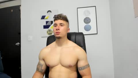 Snapshot of lyonel15 chatting on December 2024 03:49:02 AM Lyonel online show from December 2024 03:49:02 AM