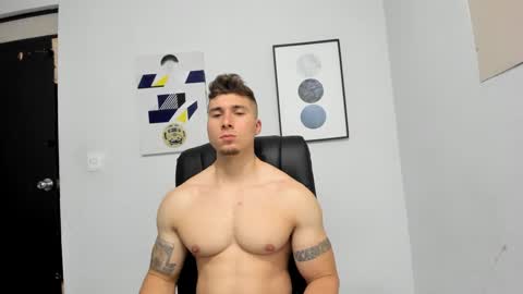 Snapshot of lyonel15 chatting on December 2024 08:12:02 PM Lyonel online show from December 2024 08:12:02 PM