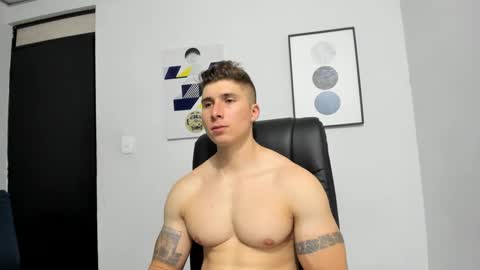 Snapshot of lyonel15 chatting on March 2025 07:43:02 PM Lyonel online show from March 2025 07:43:02 PM