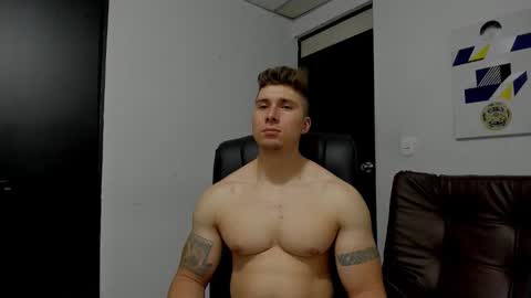 Snapshot of lyonel15 chatting on October 2025 09:13:01 PM Lyonel online show from October 2025 09:13:01 PM