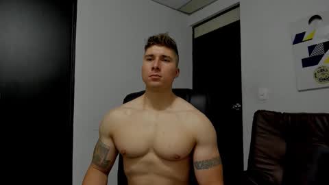 Snapshot of lyonel15 chatting on October 2025 05:50:02 PM Lyonel online show from October 2025 05:50:02 PM