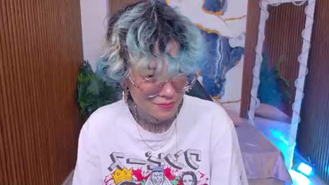 lyra_tay online show from June 2026 07:57:02 PM