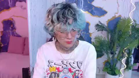 lyra_tay online show from June 2026 12:32:02 AM