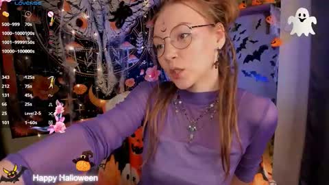 Lyra online show from October 2025 11:44:01 AM