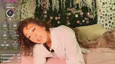 Snapshot of lyracovee chatting on June 2026 02:24:02 AM Lyra online show from June 2026 02:24:02 AM