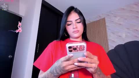 Snapshot of lys_with chatting on June 2026 04:26:01 AM VIVIANA online show from June 2026 04:26:01 AM