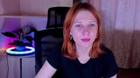 lyssan_xo online show from November 2025 10:37:01 AM