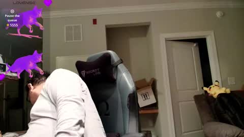 lyxx_2 online show from February 2026 01:04:01 AM