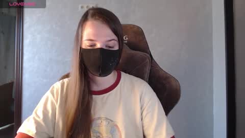 Snapshot of m00n8kiki chatting on October 2025 05:26:02 AM Ksu online show from October 2025 05:26:02 AM