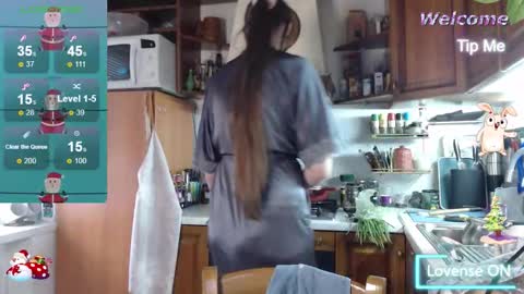 Snapshot of m00n8kiki chatting on December 2025 06:52:01 AM Ksu online show from December 2025 06:52:01 AM