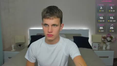m0neyken_ online show from July 2026 02:42:01 AM