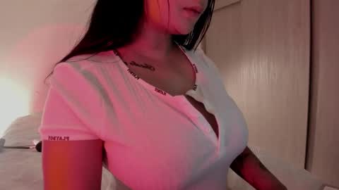 Emilia  online show from March 2026 06:14:01 PM