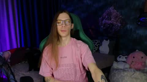 m1shq online show from April 2026 04:09:02 AM