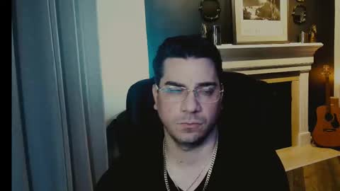 Snapshot of m4ck764561 chatting on September 2025 09:43:01 AM m4ck online show from September 2025 09:43:01 AM