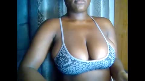 Snapshot of m_tits3 chatting on February 2026 11:21:02 PM m_tits3 online show from February 2026 11:21:02 PM