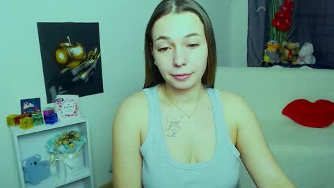 Snapshot of m_vikki chatting on February 2026 10:37:02 AM Vikki online show from February 2026 10:37:02 AM