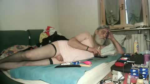 Snapshot of maax1970to chatting on December 2024 03:59:02 PM maax1970 online show from December 2024 03:59:02 PM