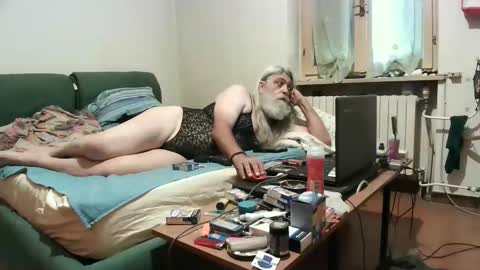 Snapshot of maax1970to chatting on September 2025 10:09:02 AM maax1970 online show from September 2025 10:09:02 AM