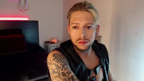 Snapshot of maaxxxrider chatting on November 2025 04:14:01 AM YES MASTER  online show from November 2025 04:14:01 AM