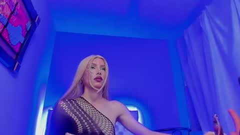 Snapshot of mabbelnova chatting on June 2026 01:52:01 AM mabbelnova online show from June 2026 01:52:01 AM