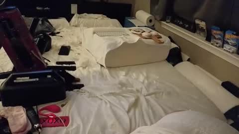 mac1119 online show from November 2025 02:00:02 AM