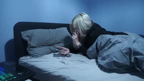 Mac Troy online show from January 2026 06:44:01 PM