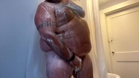 Snapshot of macdaddy512 chatting on October 2025 11:05:02 AM Macdaddy512 online show from October 2025 11:05:02 AM