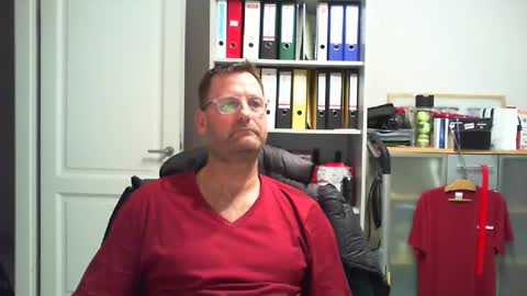 Snapshot of macfly67 chatting on February 2025 08:34:02 PM macfly67 online show from February 2025 08:34:02 PM