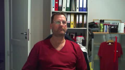 Snapshot of macfly67 chatting on February 2025 03:28:01 AM macfly67 online show from February 2025 03:28:01 AM