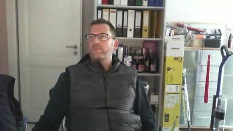 macfly67 online show from January 2026 12:43:01 PM