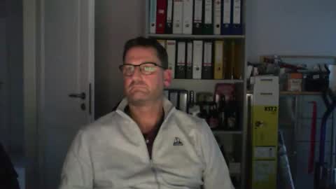 macfly67 online show from February 2026 04:27:02 PM