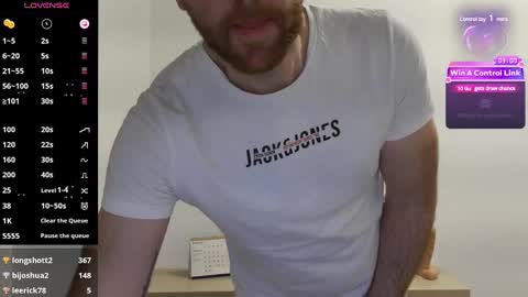 Snapshot of machohiberiko chatting on December 2024 07:54:02 PM Jota online show from December 2024 07:54:02 PM