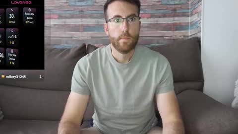 Snapshot of machohiberiko chatting on October 2025 04:22:01 PM Jota online show from October 2025 04:22:01 PM