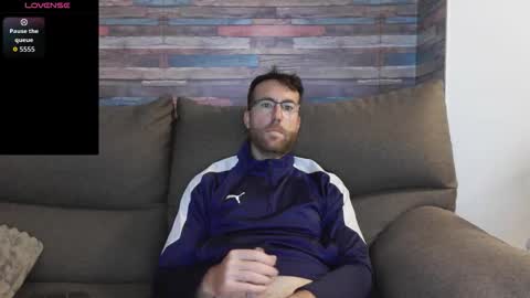 Snapshot of machohiberiko chatting on October 2025 05:46:01 PM Jota online show from October 2025 05:46:01 PM