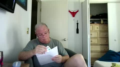 Snapshot of mackdocc001 chatting on April 2026 04:15:01 PM mackdocc001 online show from April 2026 04:15:01 PM