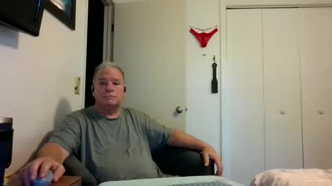 Snapshot of mackdocc001 chatting on April 2026 01:09:02 PM mackdocc001 online show from April 2026 01:09:02 PM