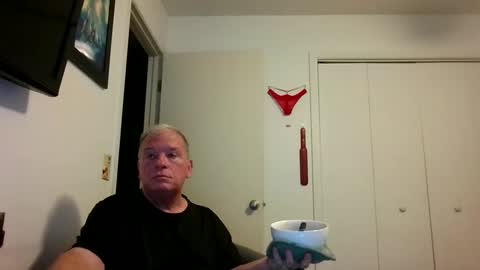 Snapshot of mackdocc001 chatting on April 2026 06:48:02 PM mackdocc001 online show from April 2026 06:48:02 PM