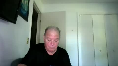 Snapshot of mackdocc001 chatting on April 2026 12:50:02 PM mackdocc001 online show from April 2026 12:50:02 PM