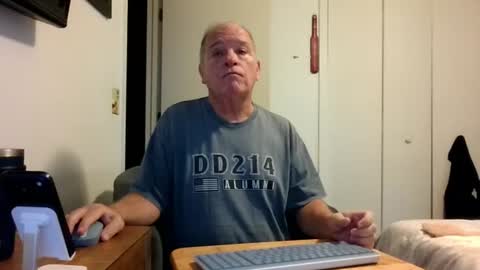Snapshot of mackdocc001 chatting on August 2026 01:38:02 PM mackdocc001 online show from August 2026 01:38:02 PM