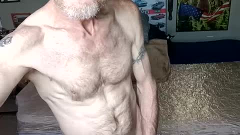 mackdog1369 online show from April 2026 04:01:01 PM