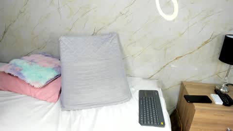 Snapshot of mackenize chatting on December 2024 04:29:02 PM Carolina online show from December 2024 04:29:02 PM