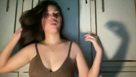 Snapshot of macycollinx chatting on January 2026 02:37:01 AM Maceey online show from January 2026 02:37:01 AM