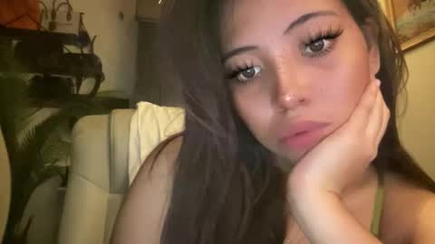 Snapshot of macycollinx chatting on February 2026 03:49:02 PM Maceey online show from February 2026 03:49:02 PM