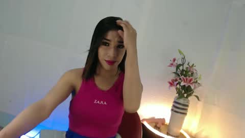 madalina1992 online show from February 2025 10:26:01 PM