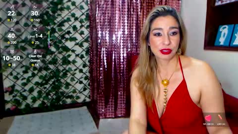 Dalila online show from October 2025 01:01:01 PM