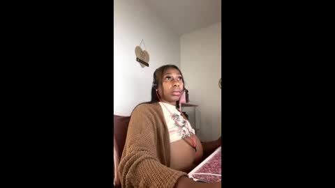 madam_glam online show from February 2026 05:34:01 PM