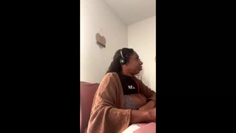 madam_glam online show from March 2026 04:58:02 PM